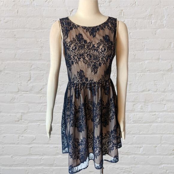 FOREVER 21 Navy Blue Lace Party Dress with Tan Lining Large - Picture 8 of 10